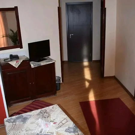 Trakia Отель 2*